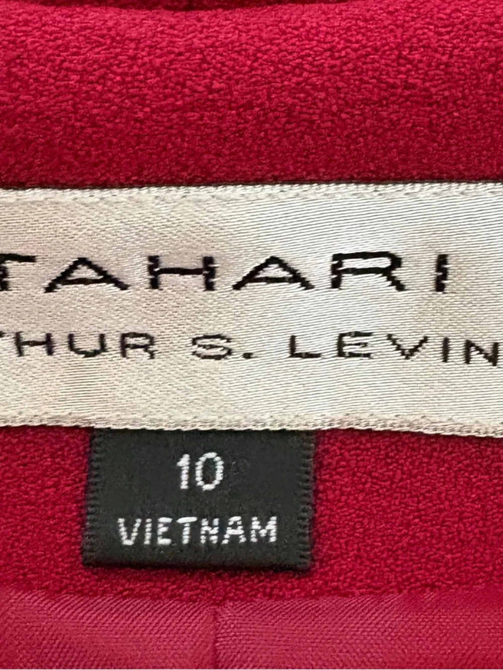 Arthur S. Levine for Tahari. Vibrant Red Skirt Suit with Shawl Collar - Picture 4 of 5